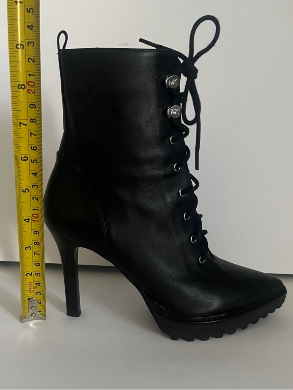 Michael Kors Kyle Leather Lace-Up Stiletto Boot in Black - Size 6 - Picture 16 of 16